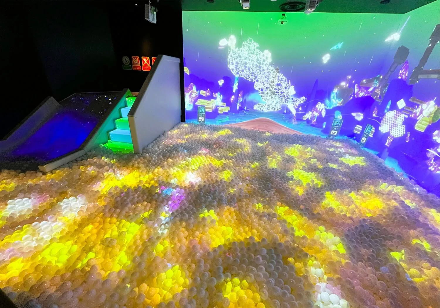 TOYLO PARK<br>powered by リトルプラネット