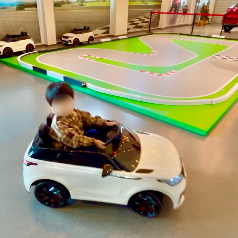 マツダイベントスクエア