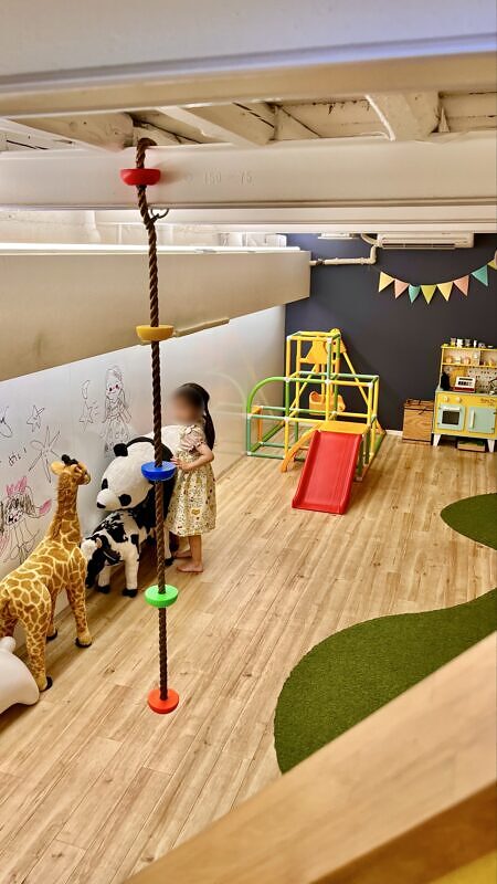 親子カフェ Laugh Rough Laugh